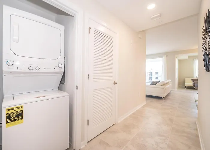 3120-303Og Storey Lake, Condo 2/2 Garden View